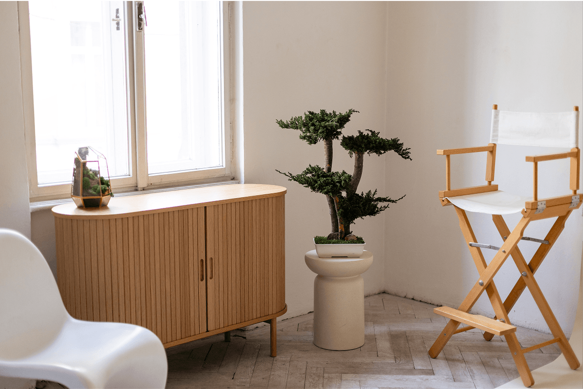 A welcoming office scene